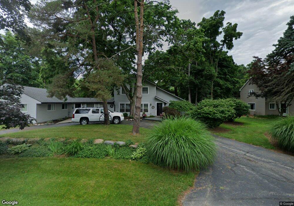 3136 Westacres Dr, West Bloomfield, MI 48324 - photo 1