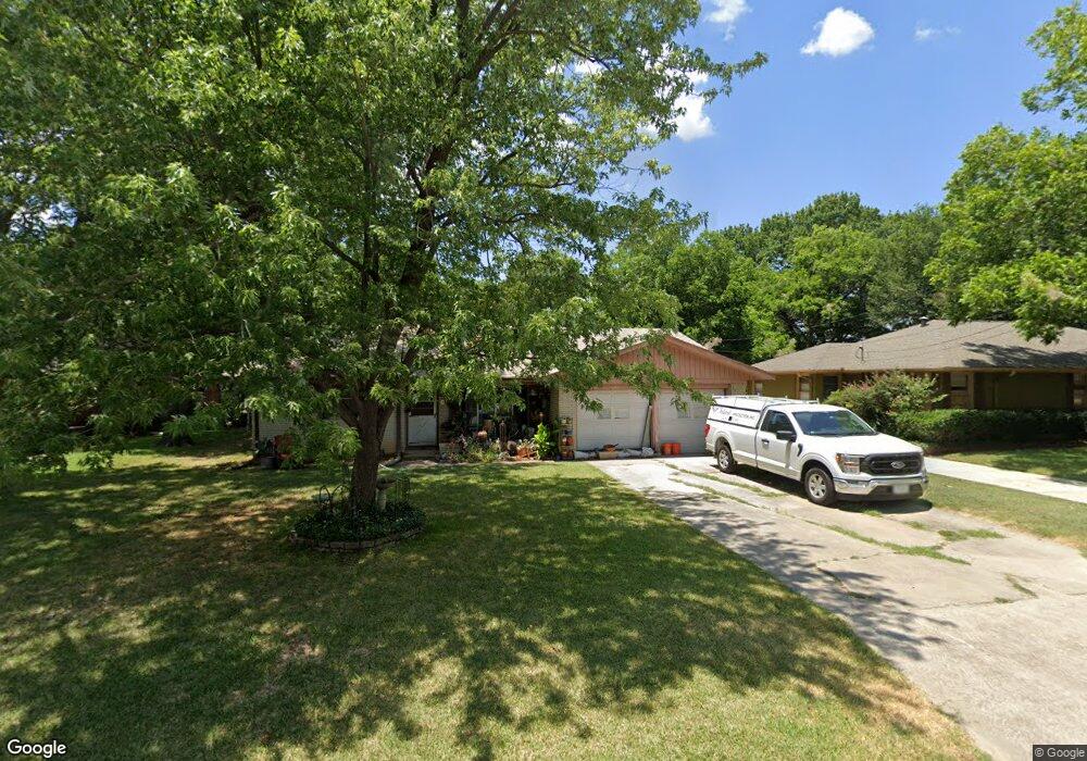 1103 Whaley Dr, Gainesville, TX 76240 - photo 1