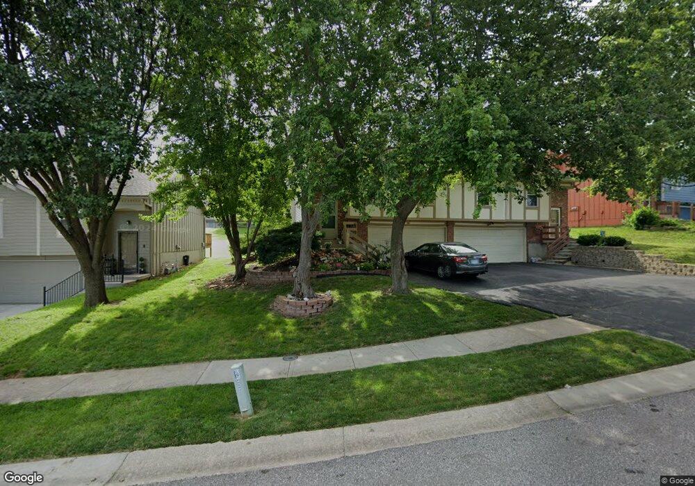 6665 Park St, Shawnee, KS 66216 - photo 1