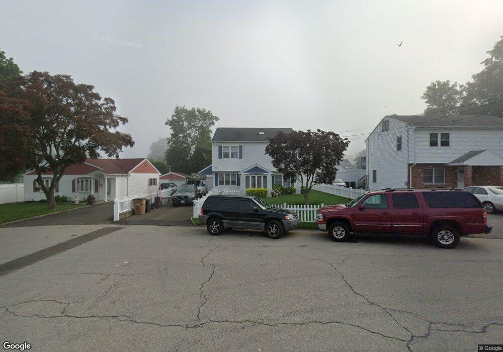 8 Lewelyn Rd, Stamford, CT 06902 - photo 1