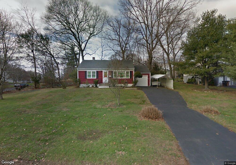 84 Meadowpark Ave N, Stamford, CT 06905 - photo 1