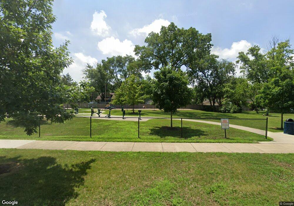 1375 Oakwood Ave, Des Plaines, IL 60016 - photo 1