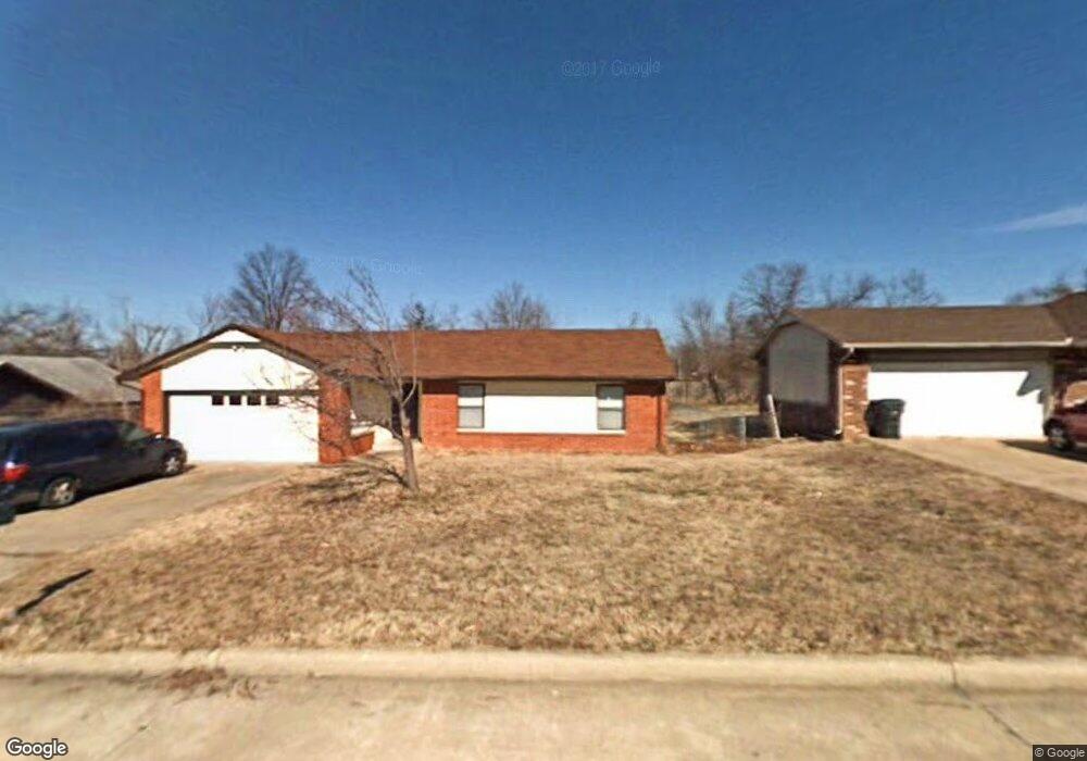 108 E 10th St S, Claremore, OK 74017 - photo 1