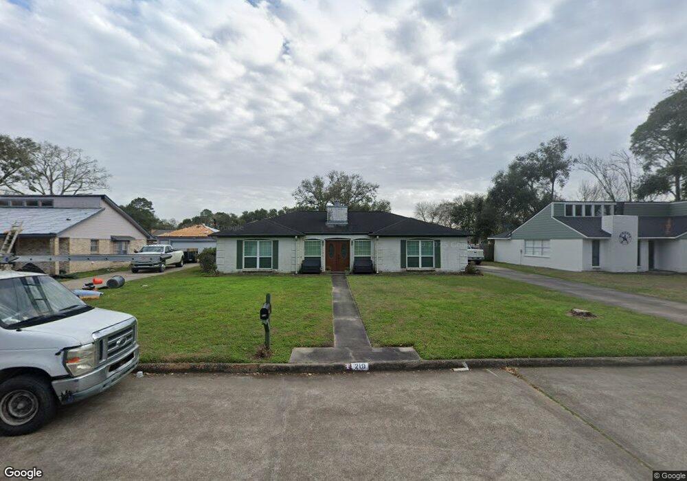 219 W Larkspur Dr, Alvin, TX 77511 - photo 1