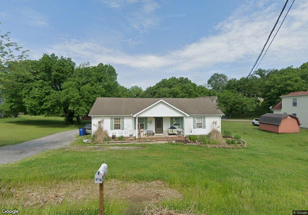 190 Tyne Rd, Shelbyville, TN 37160 - photo 1