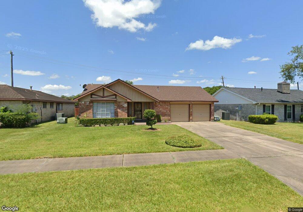 12106 Kirkholm Dr, Houston, TX 77089 - photo 1