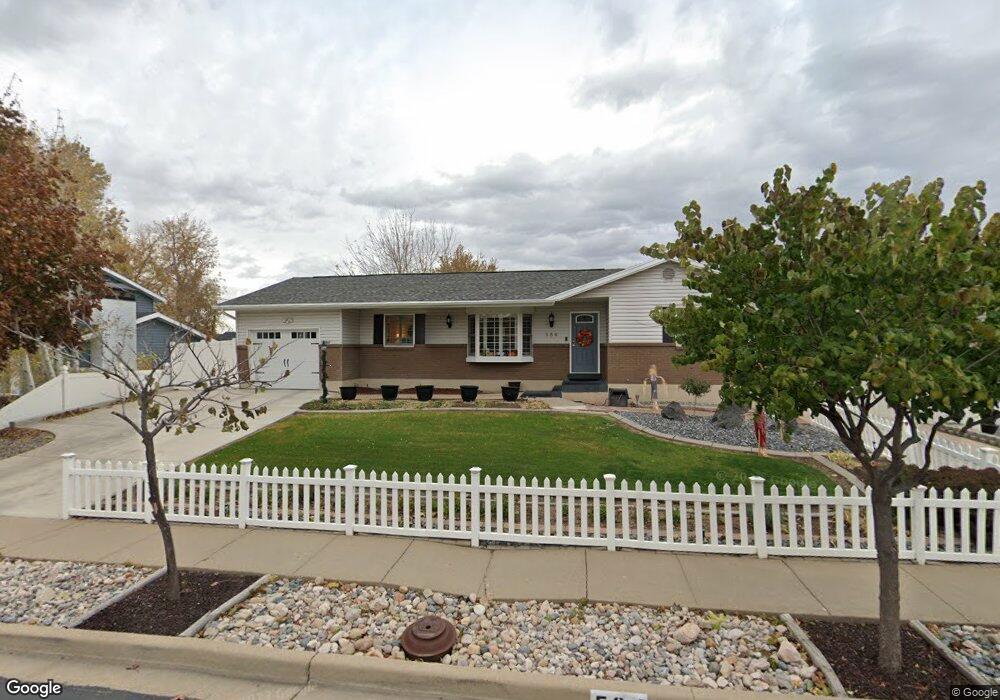 584 W 1810 N, West Bountiful, UT 84087 - photo 1