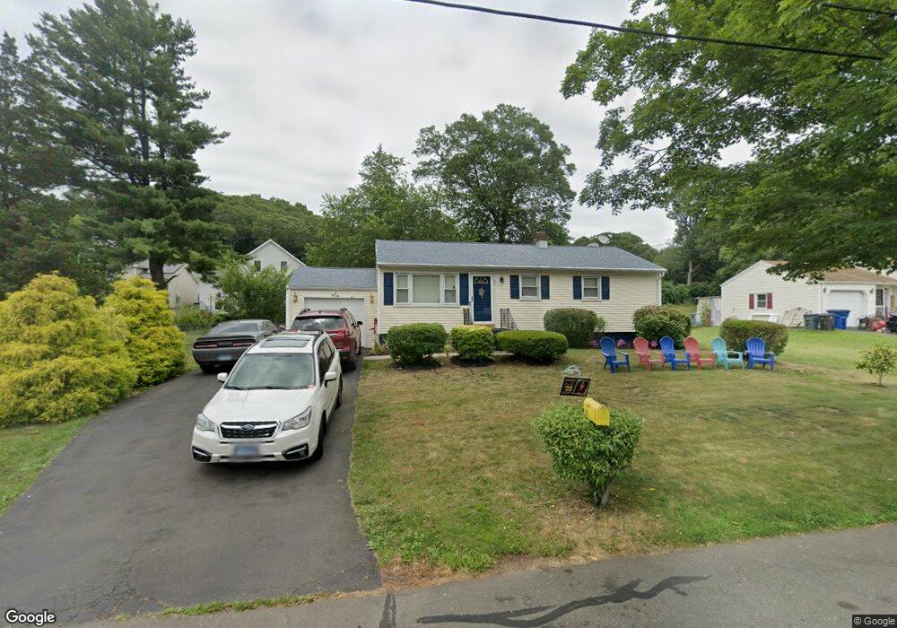 92 Daniel Dr, New Haven, CT 06513 - photo 1