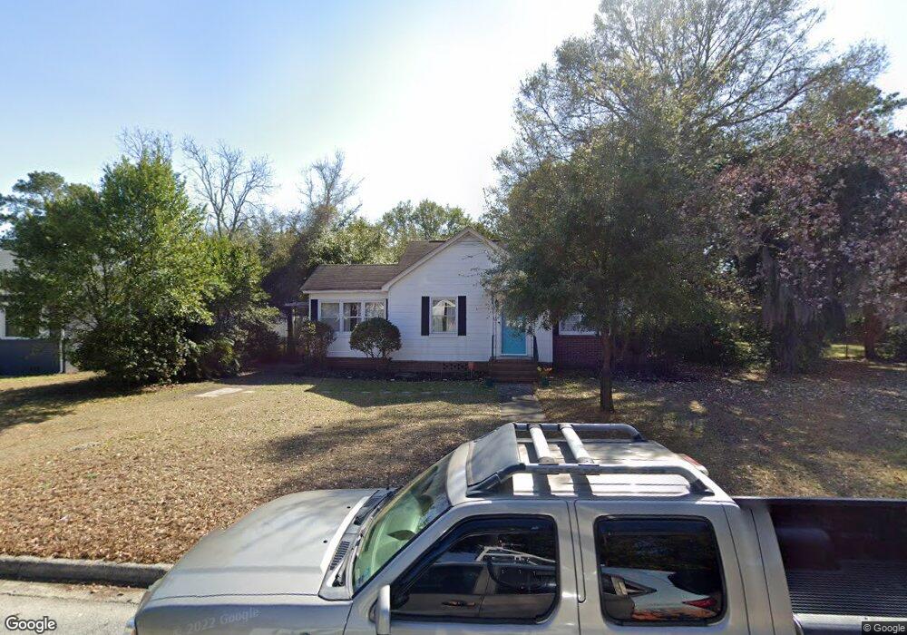 2211 E 37th St, Savannah, GA 31404 - photo 1