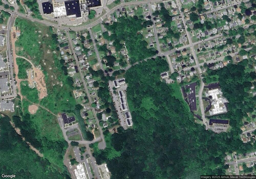 Longview Village Condominiums unit 38, Waterford, CT 06385 - photo 1