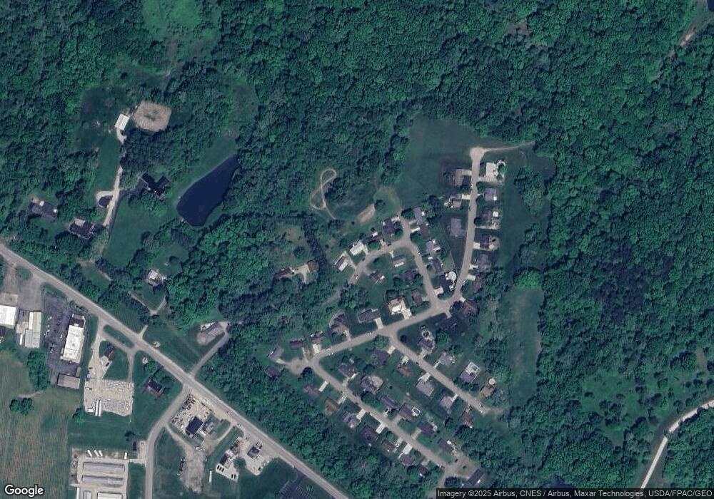 584 Gateway Dr, Logan, OH 43138 - photo 1