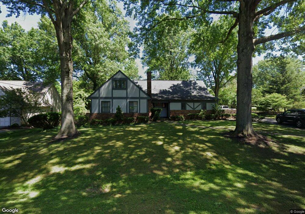 341 Walnut Cliffs Dr, Columbus, OH 43213 - photo 1