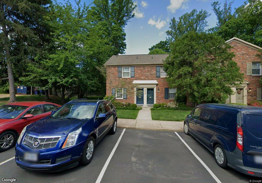 5826 Torington Dr unit 855, Springfield, VA 22152 - photo 1