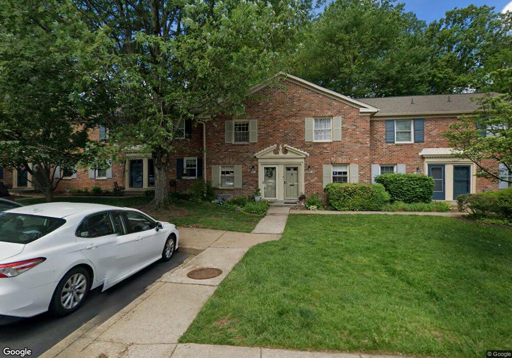 5810 Torington Dr unit 863, Springfield, VA 22152 - photo 1