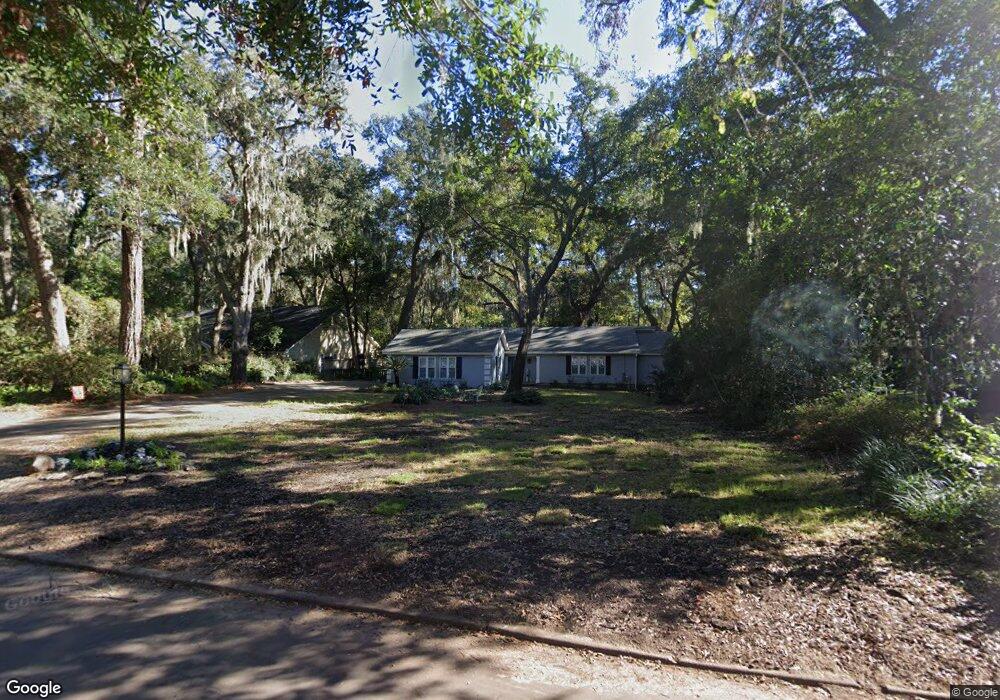 213 Dunbarton Dr, Saint Simons Island, GA 31522 - photo 1