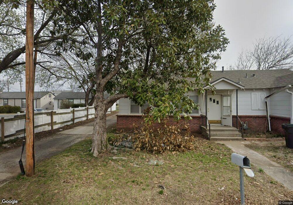 228 W Claremore St, Claremore, OK 74017 - photo 1