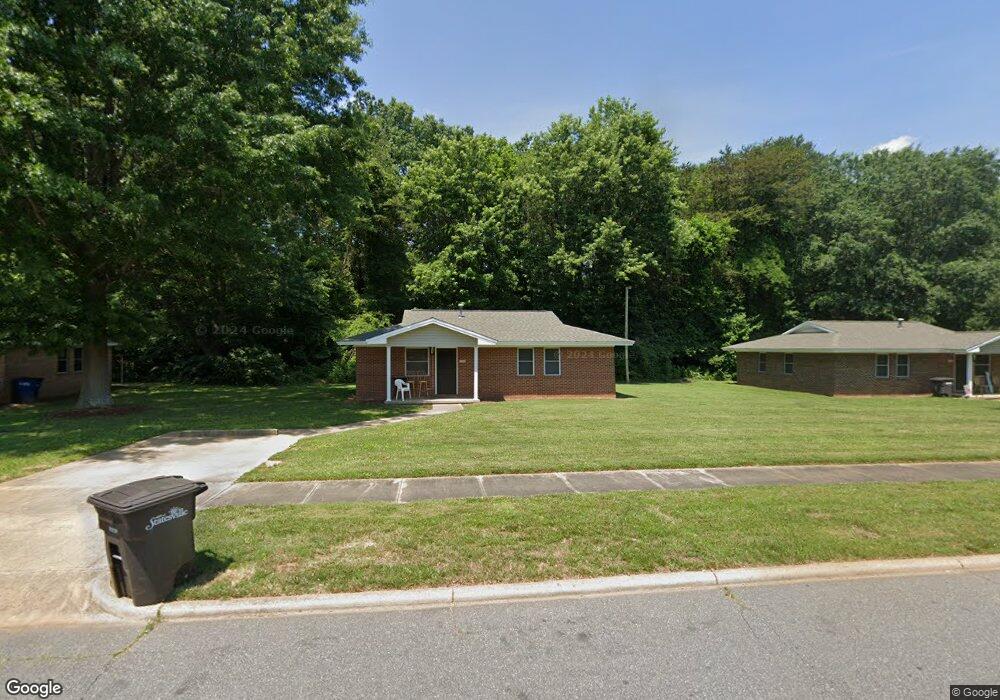 1108 Adams St, Statesville, NC 28677 - photo 1
