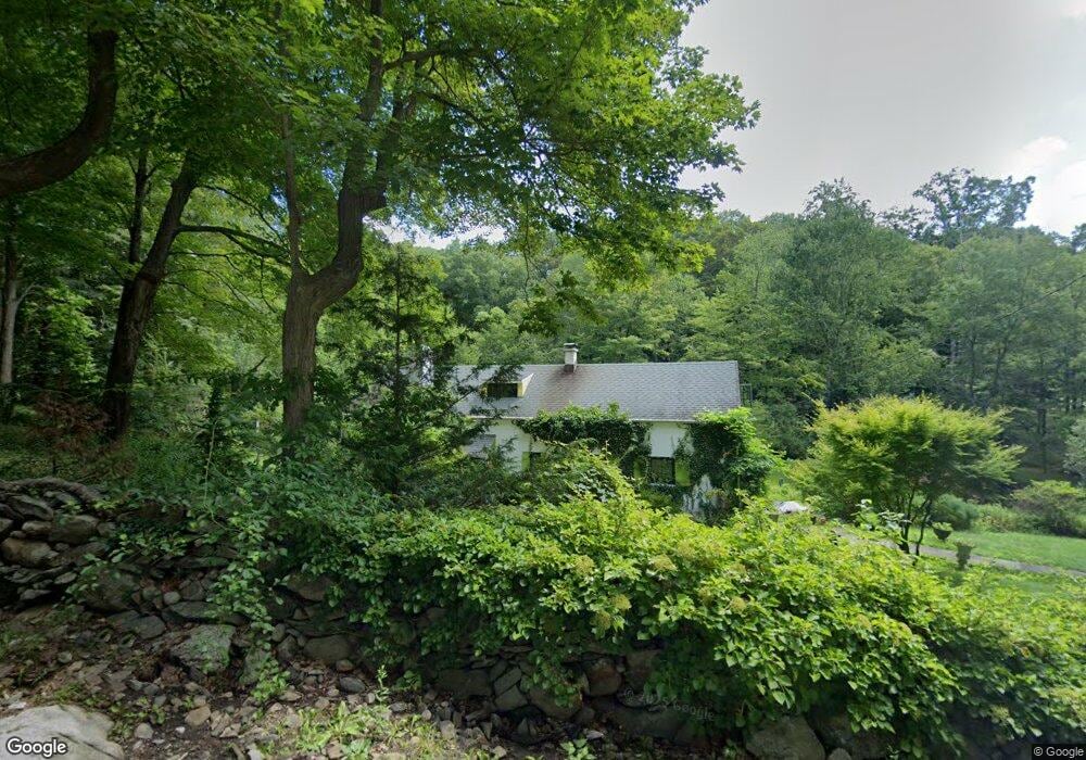 15 Old Mailcoach Rd, Redding, CT 06896 - photo 1