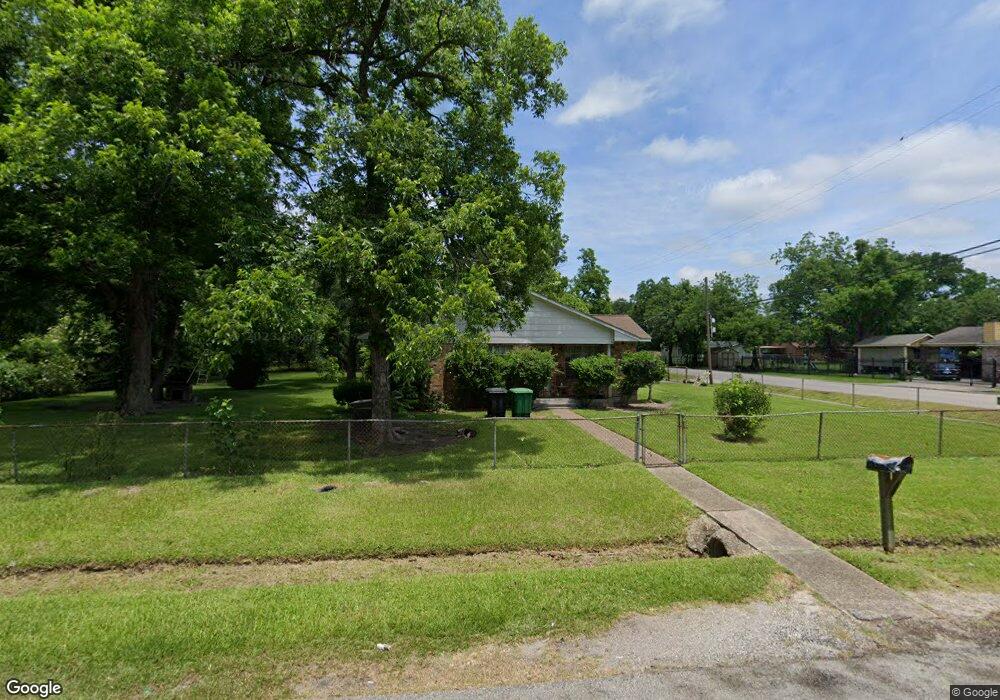 7229 Saint Louis St, Houston, TX 77028 - photo 1