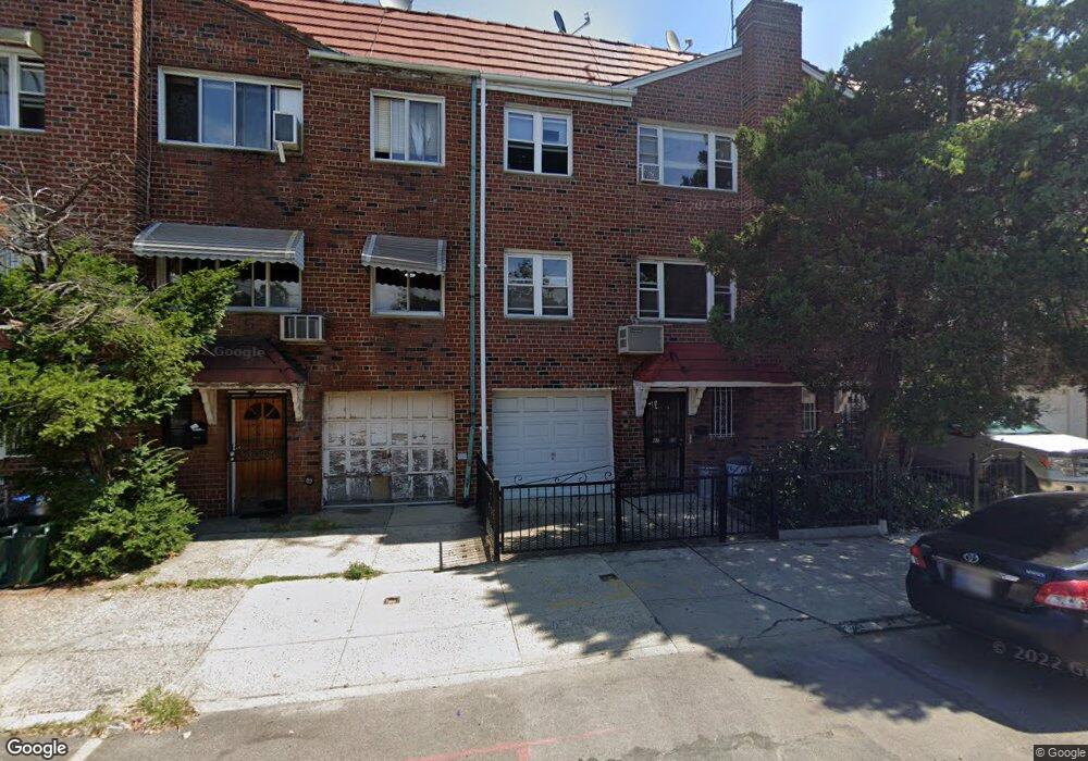 4709 Newtown Rd, Astoria, NY 11103 - photo 1