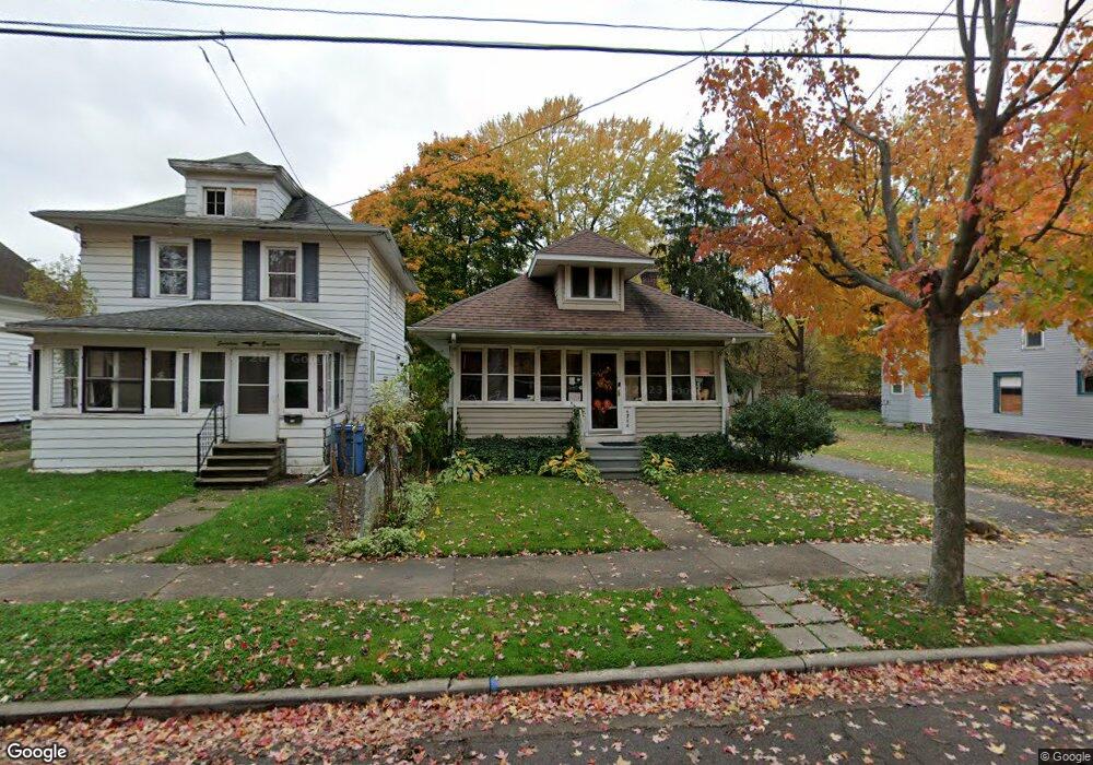 1714 Maplewood Ave, Lansing, MI 48910 - photo 1