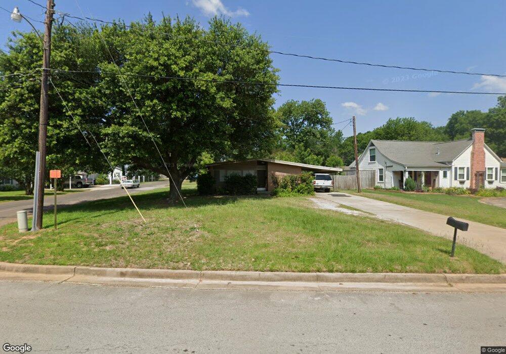 301 Glover Dr, Longview, TX 75601 - photo 1