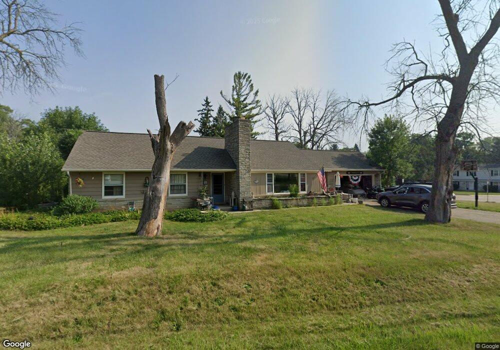 420 W Bergen Dr, Milwaukee, WI 53217 - photo 1