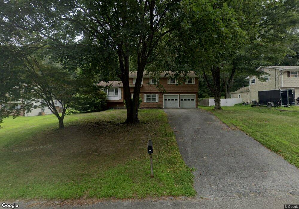 567 Westbrook Dr, Cortlandt Manor, NY 10567 - photo 1