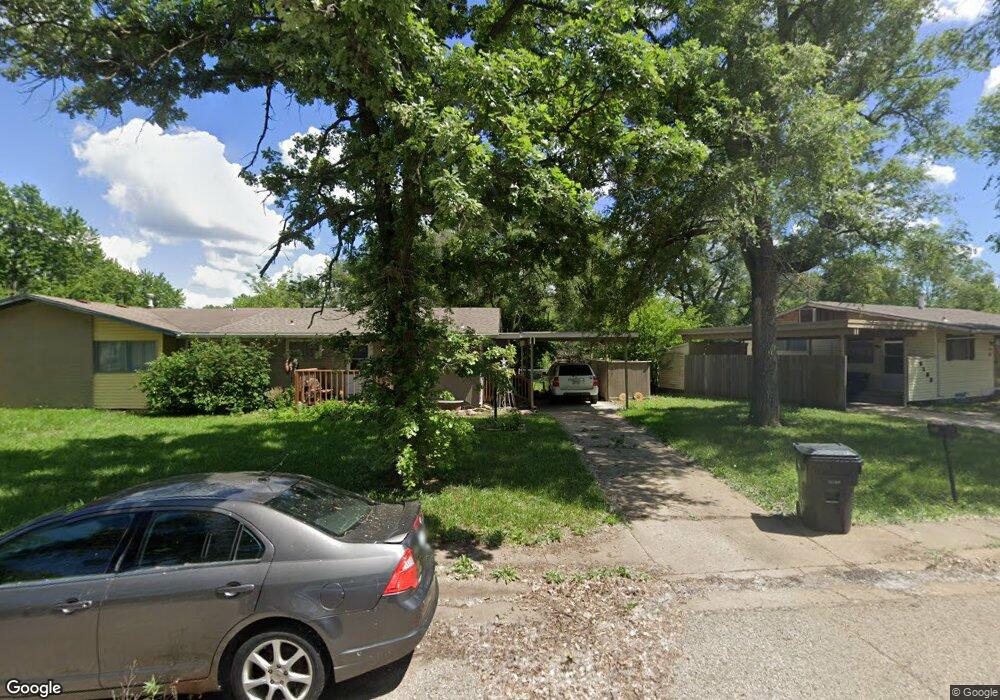 7100 SW Glencrest Dr, Topeka, KS 66619 - photo 1