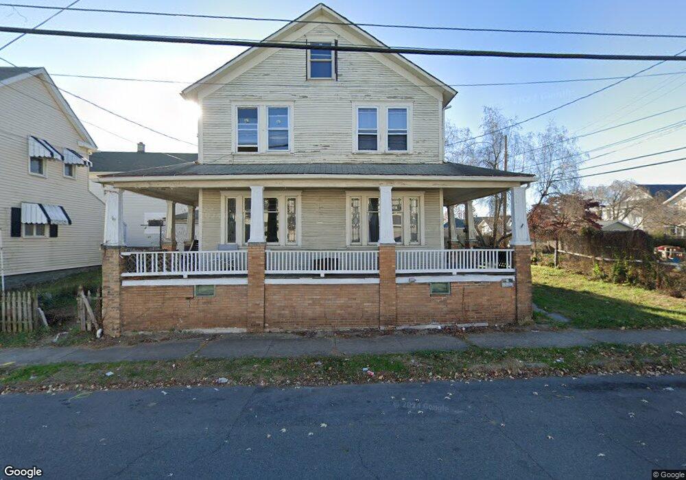 636 S Walnut St, Nanticoke, PA 18634 - photo 1