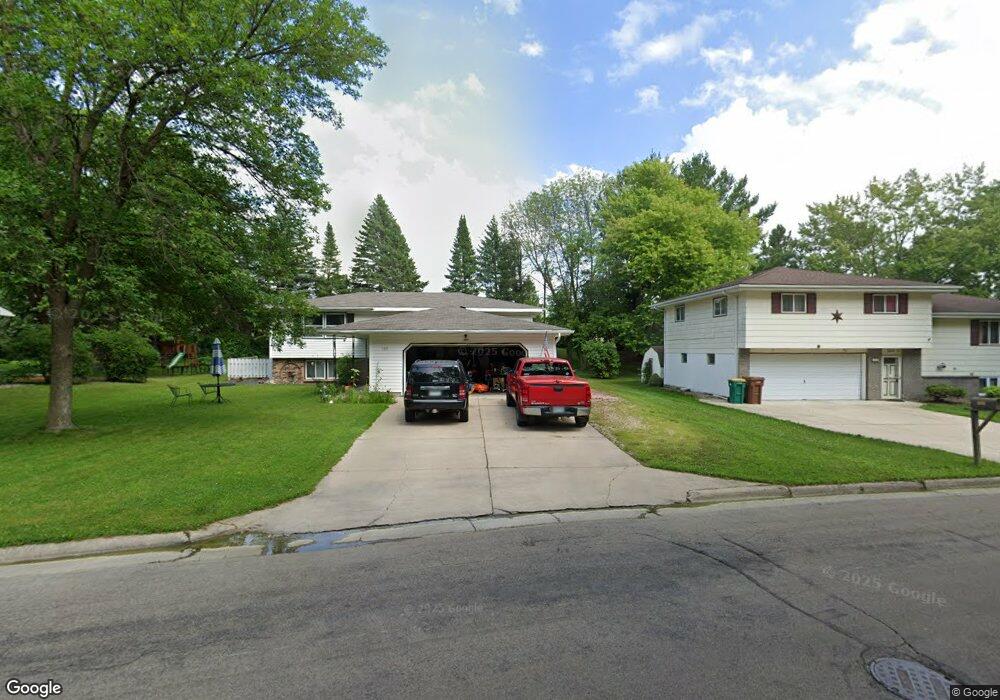 1211 Swanhill Dr, Albert Lea, MN 56007 - photo 1