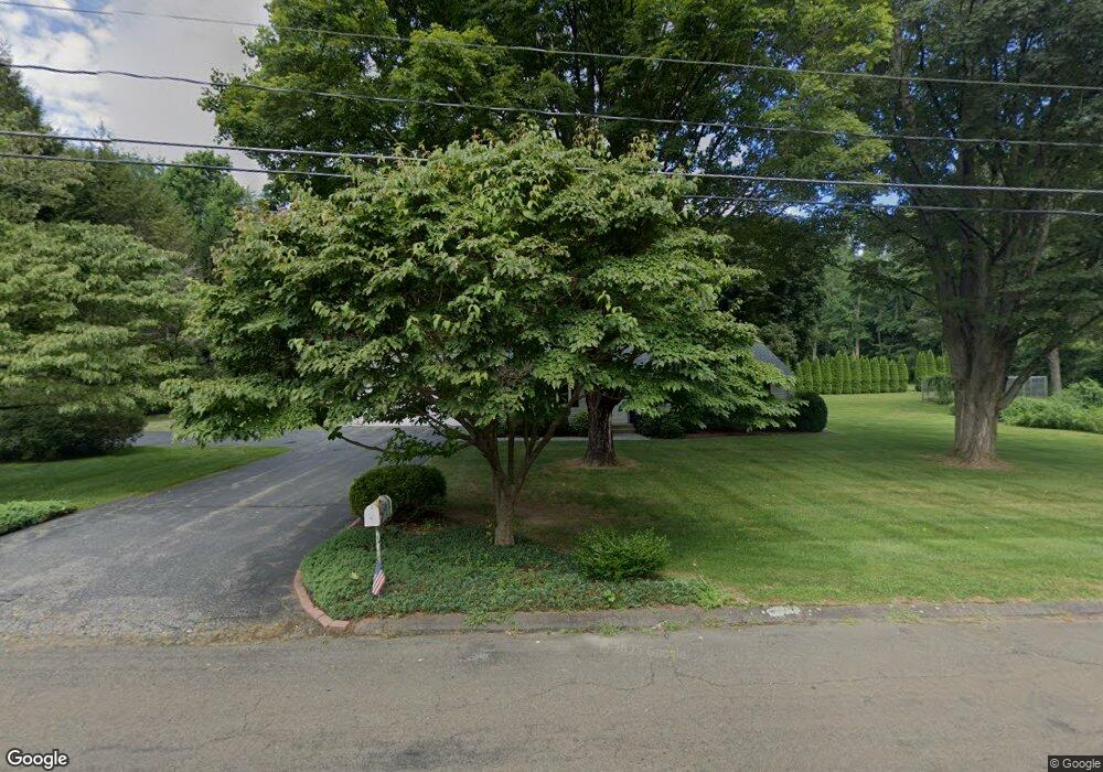 5 Mohawk Dr, Collinsville, CT 06019 - photo 1