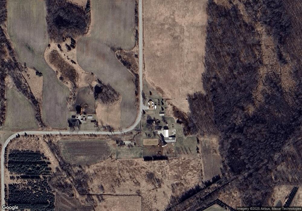 7807 N Rollin Hwy, Addison, MI 49220 - photo 1