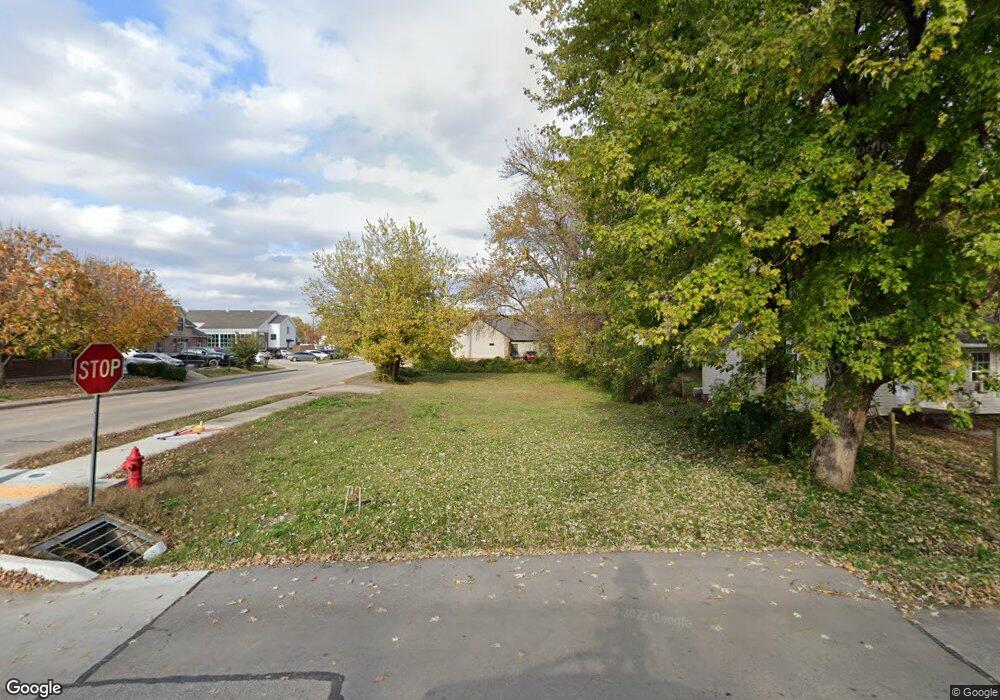 204 E 1st St, Claremore, OK 74017 - photo 1