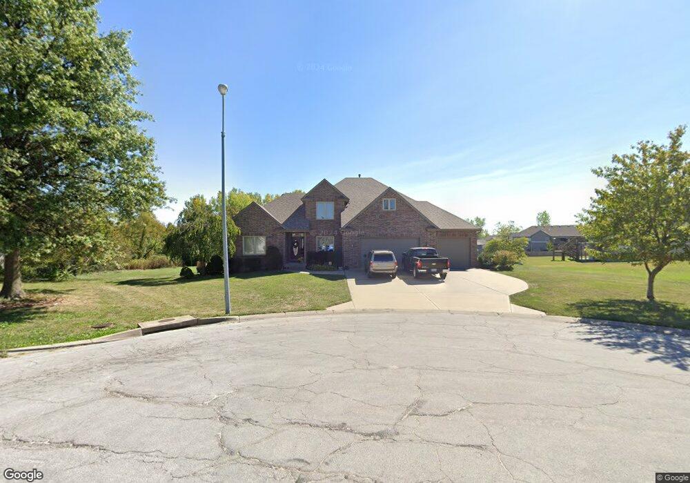 1401 Essex Ct, Raymore, MO 64083 - photo 1