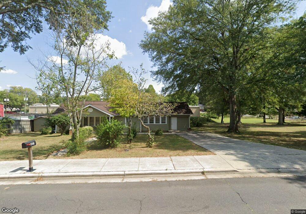 403 Lester Ave, Dalton, GA 30721 - photo 1