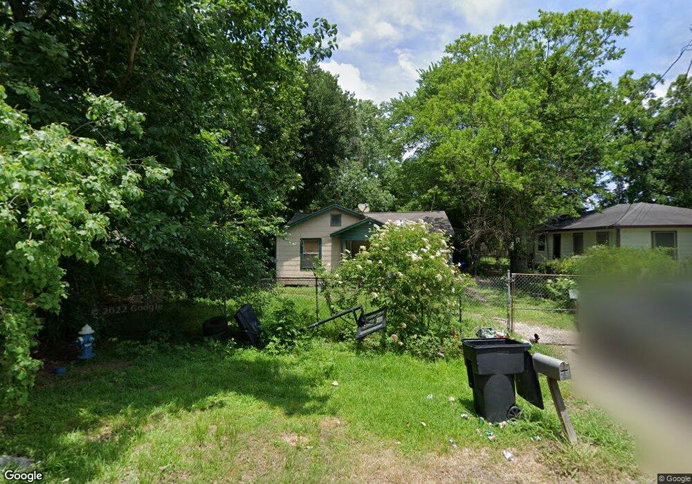 7201 Philibert Ln, Houston, TX 77028 - photo 1