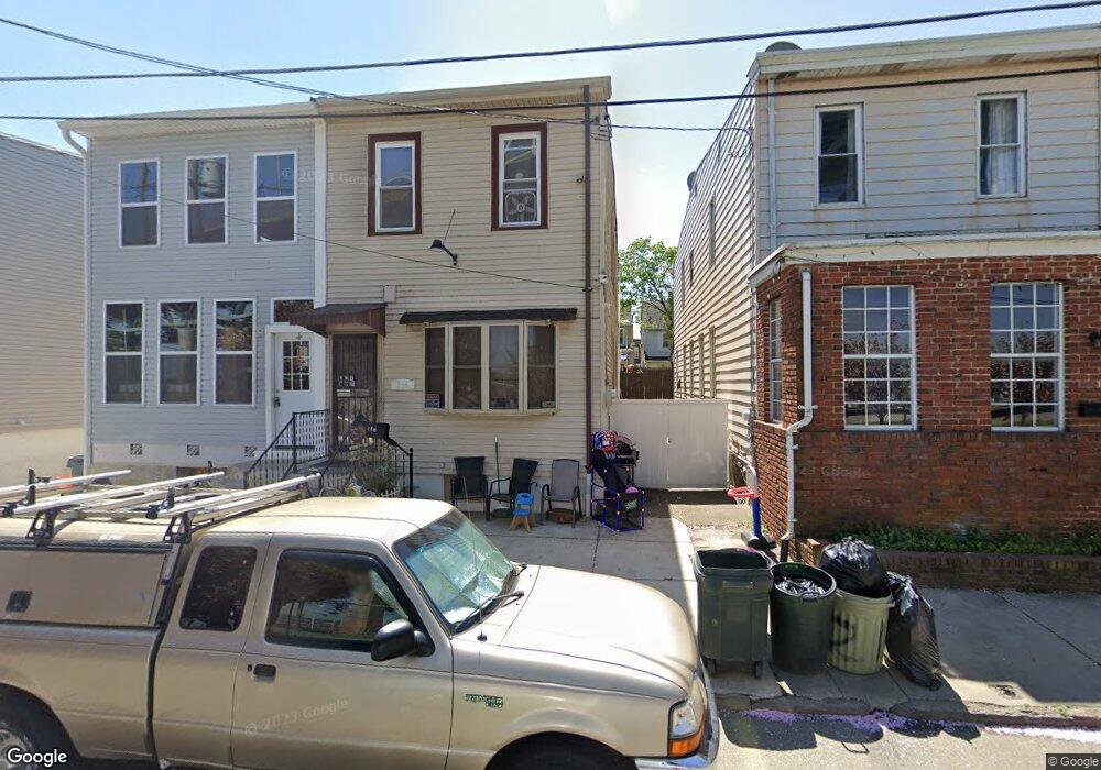 216 Linden St, Gloucester City, NJ 08030 - photo 1