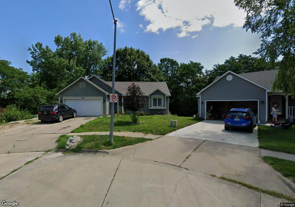 3023 Deerpath Ct, Des Moines, IA 50320 - photo 1
