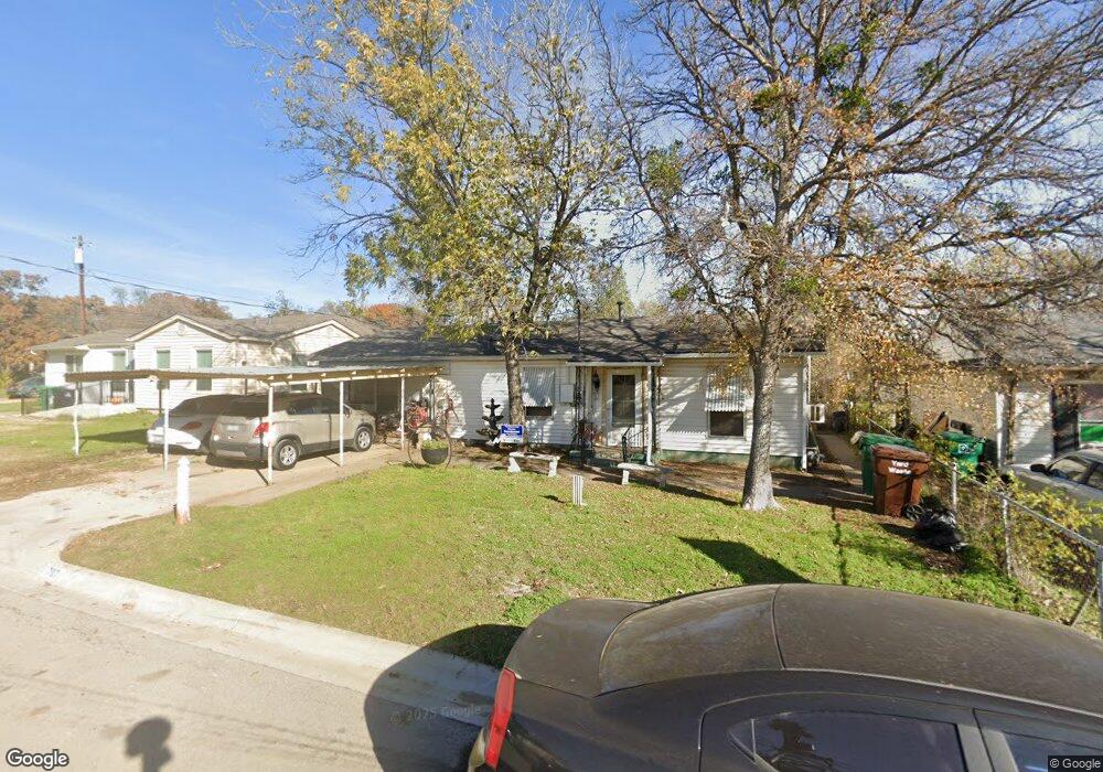 1707 Mercedes Rd, Denton, TX 76205 - photo 1