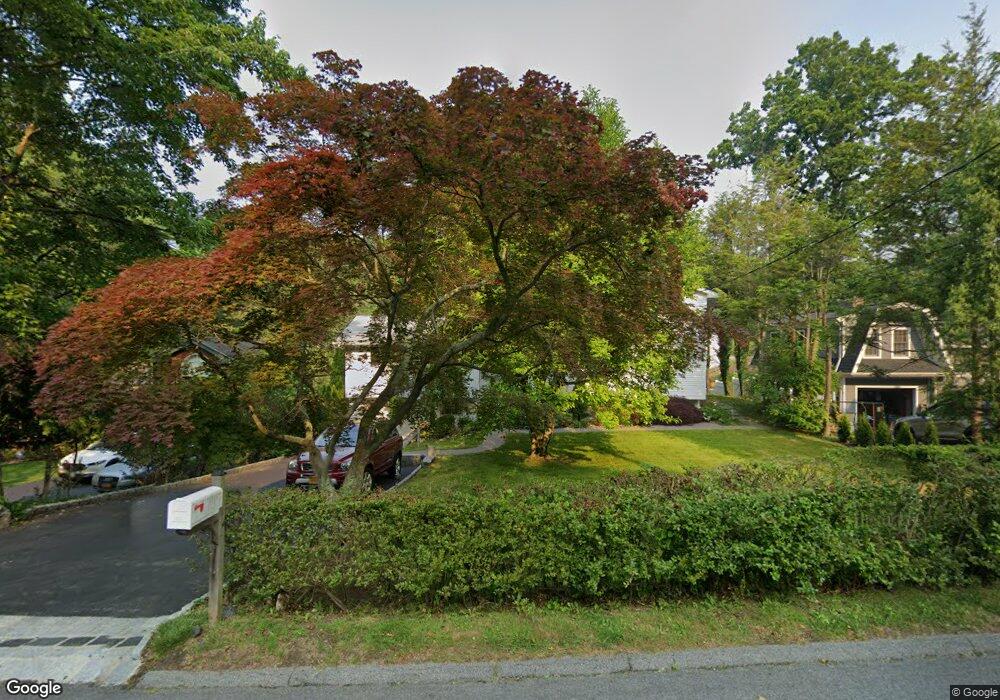 212 Lake Shore Dr, Pleasantville, NY 10570 - photo 1