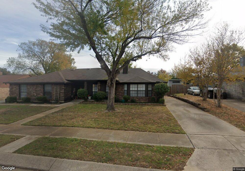 2416 Oakmont Dr, Bedford, TX 76022 - photo 1