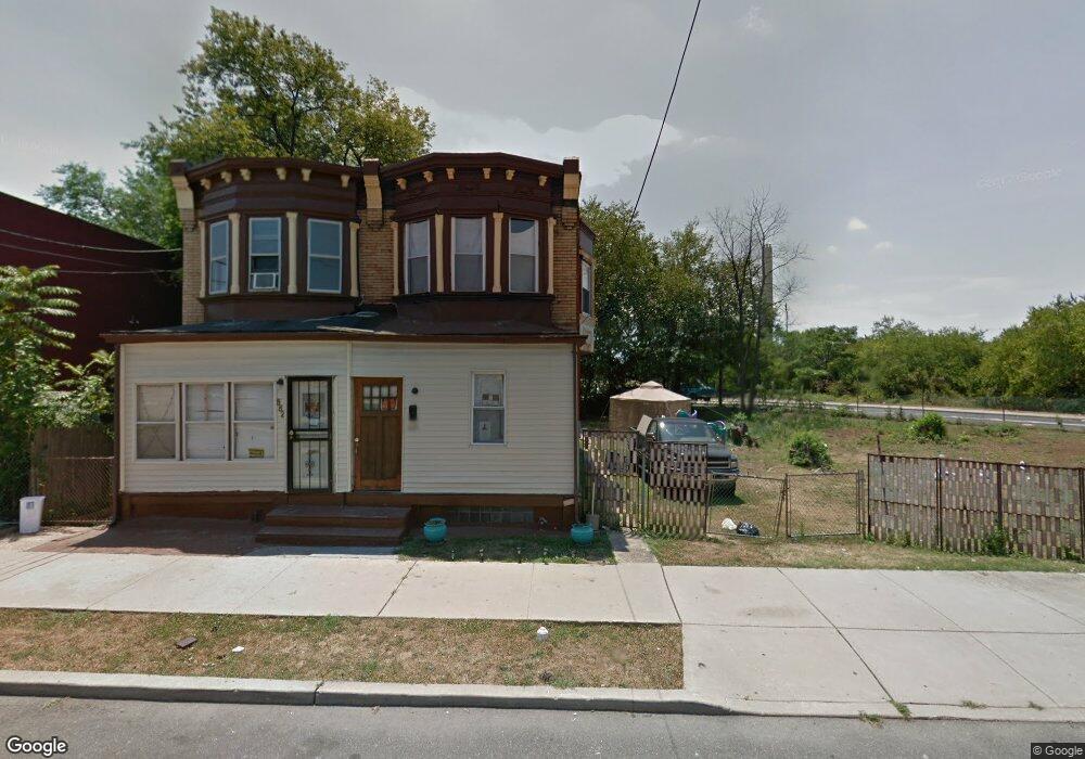 680 Tulip St, Camden, NJ 08104 - photo 1