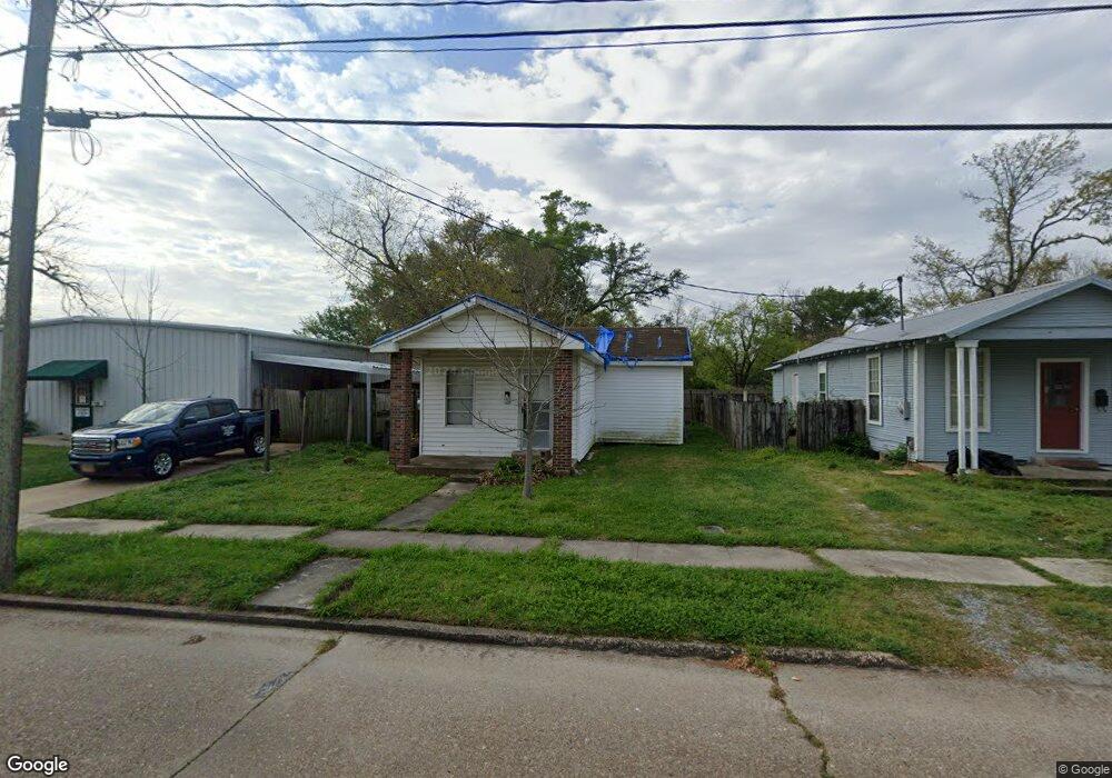 712 10th St, Lake Charles, LA 70601 - photo 1