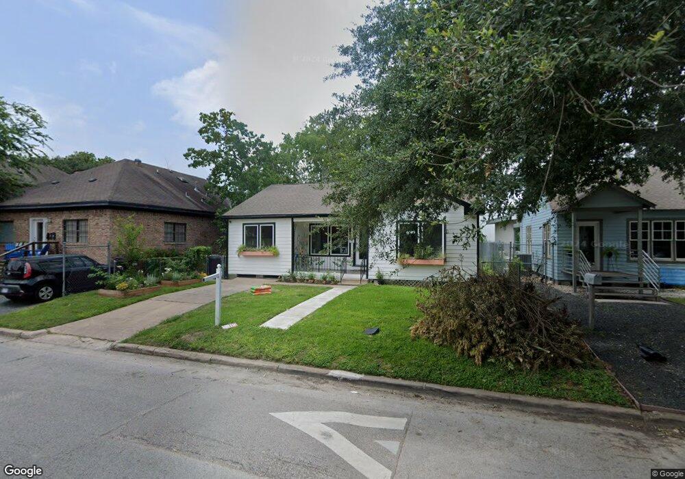 205 Aurora St, Houston, TX 77008 - photo 1