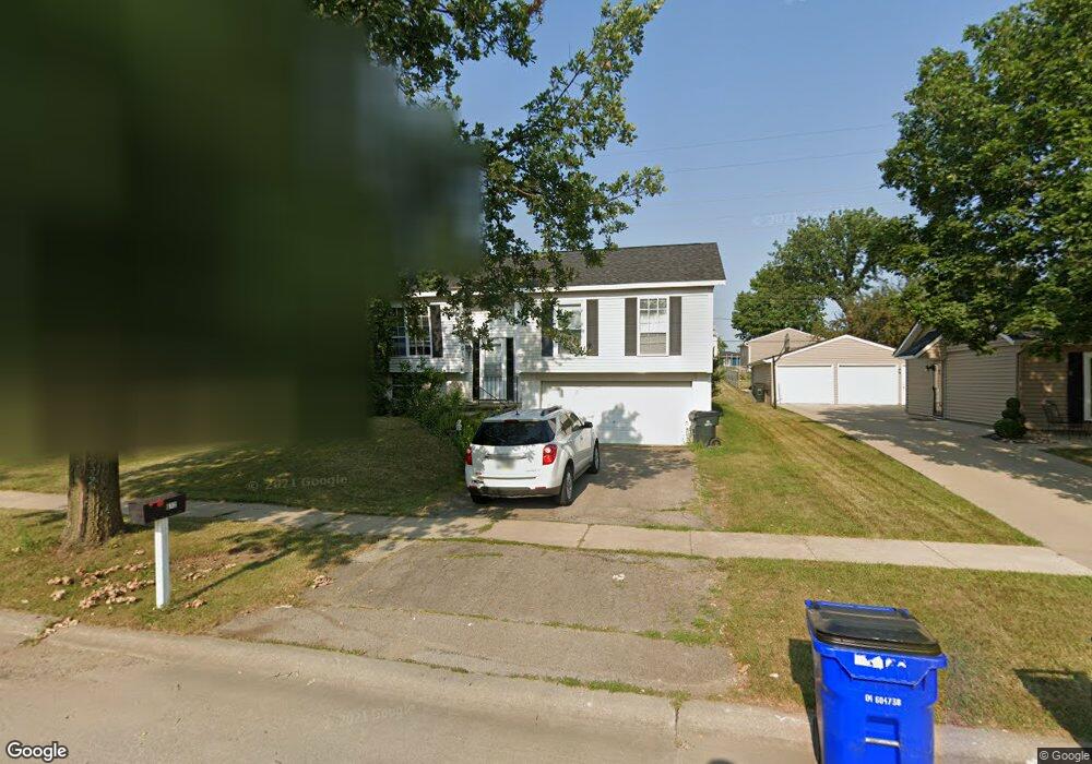 612 Jonadel Ln NW, Cedar Rapids, IA 52405 - photo 1