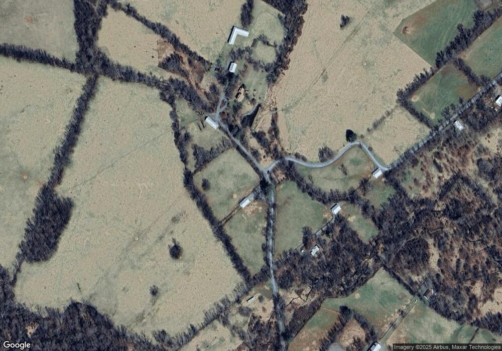 1724 Blue Ridge Farm Rd, Upperville, VA 20184 - photo 1