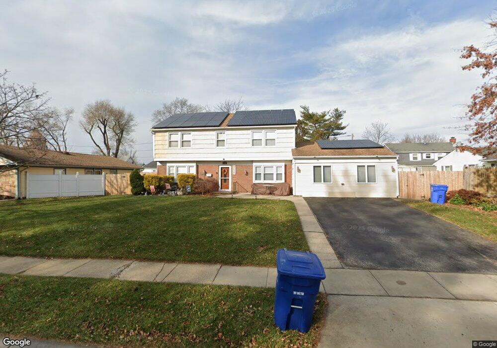 112 Glenview Ln, Willingboro, NJ 08046 - photo 1