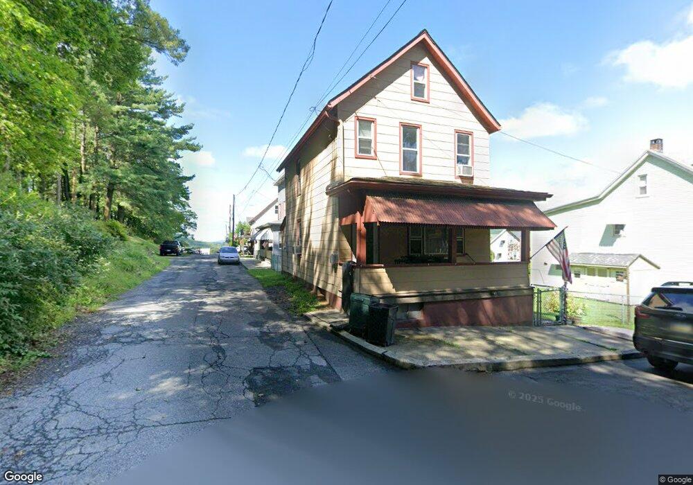 153 E Moser Ave, Coaldale, PA 18218 - photo 1