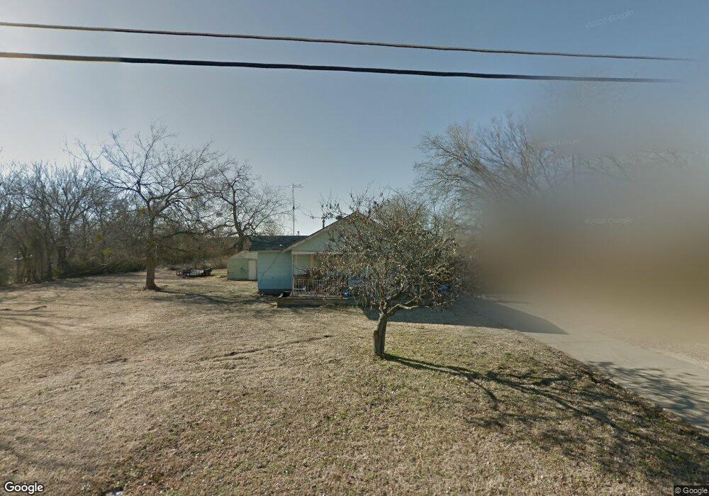 1701 N 5th St, Henryetta, OK 74437 - photo 1